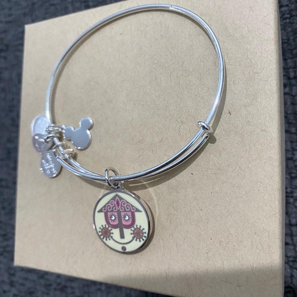 Disney Alex and Ani bracelet silver small world BNWOT - Picture 3 of 4